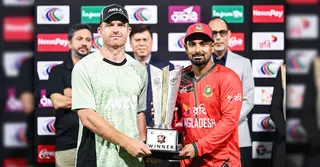 বৃষ্টি বাধার ম্যাচে জিততে পারলো না বাংলাদেশ, সিরিজে সমতা